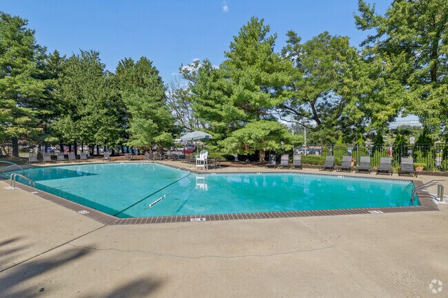Piscina - Beechwood Gardens