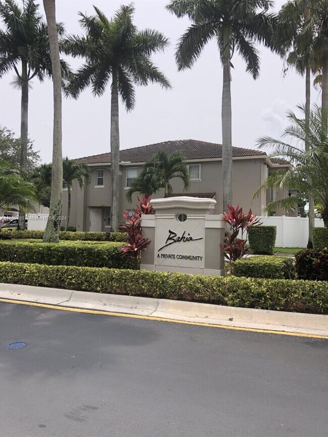 Building Photo - 5309 SW 125th Ave