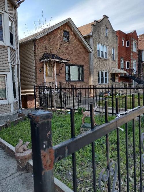 Building Photo - 818 S Bell Ave