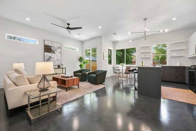 Foto del edificio - Premium Central Austin New Construction