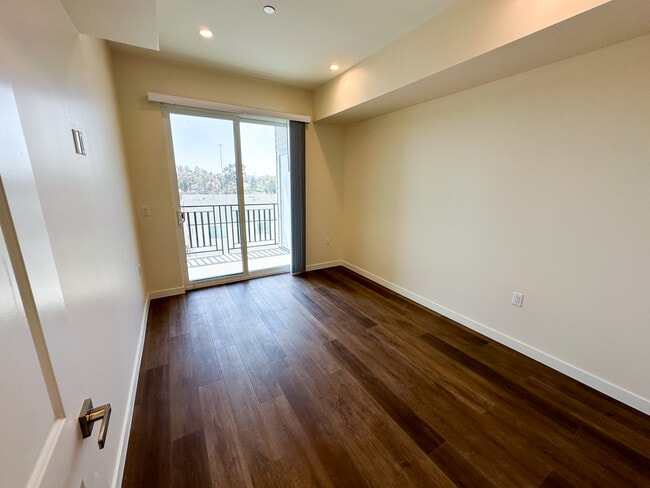 Building Photo - The Hamilton