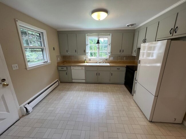 Foto del edificio - 48 River Ave