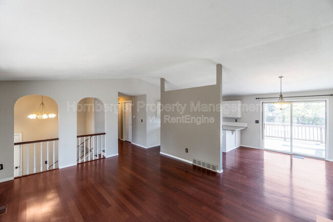 Building Photo - 119 S Barker Rd