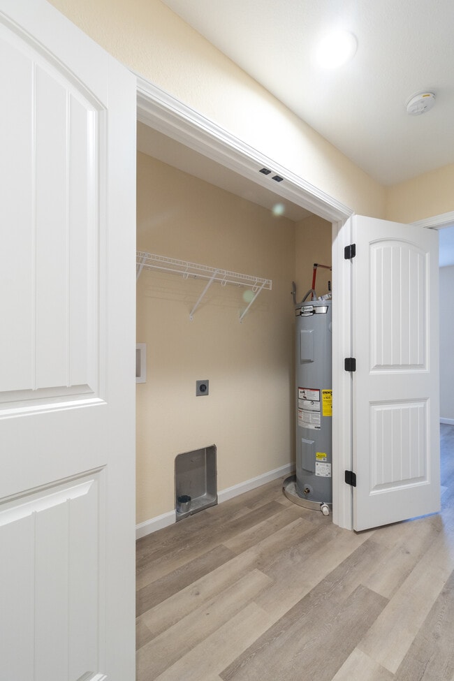 Foto del edificio - 933 Warrior Hill Dr