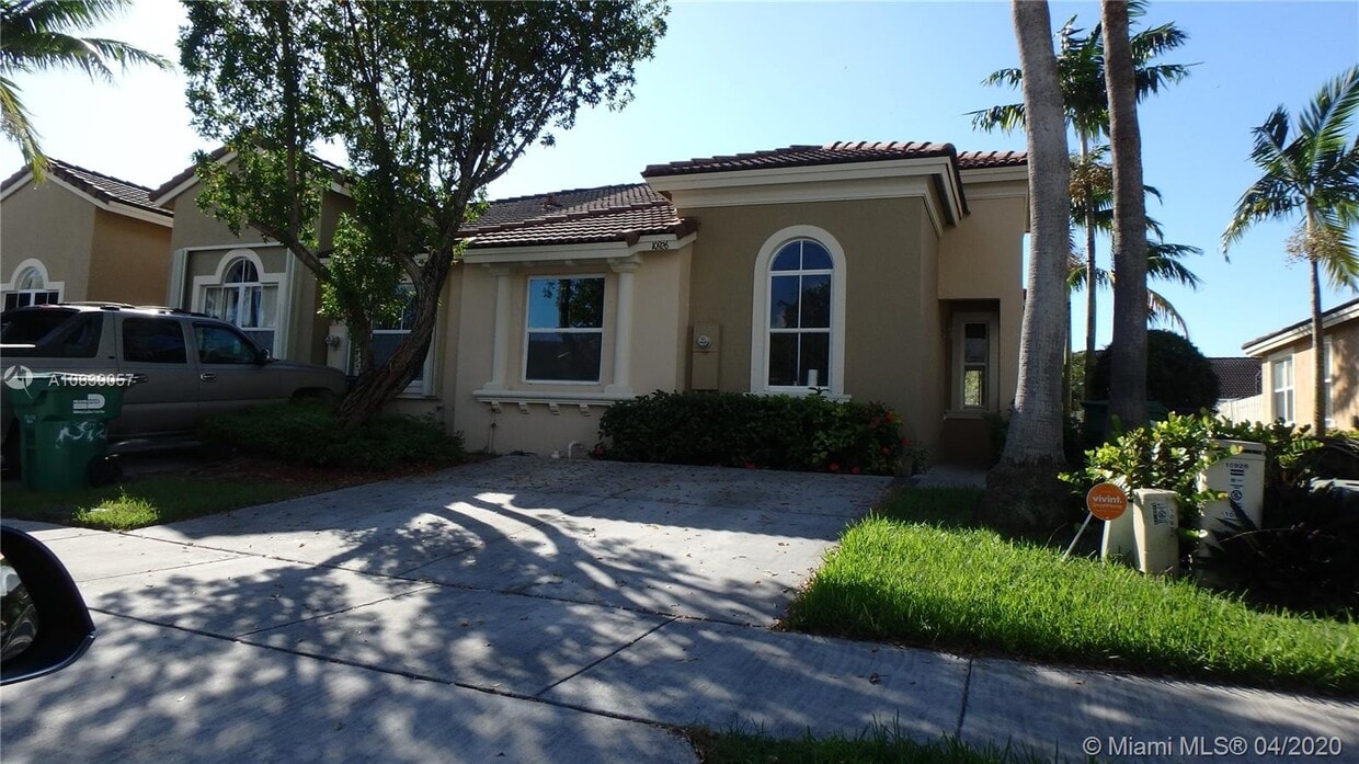 10926 SW 236th Terrace, Homestead, FL 33032 Townhouse for Rent in Homestead, FL