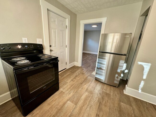 Foto del edificio - 1 Bedroom Duplex!