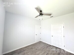 Building Photo - 3815 Las Vistas Ln