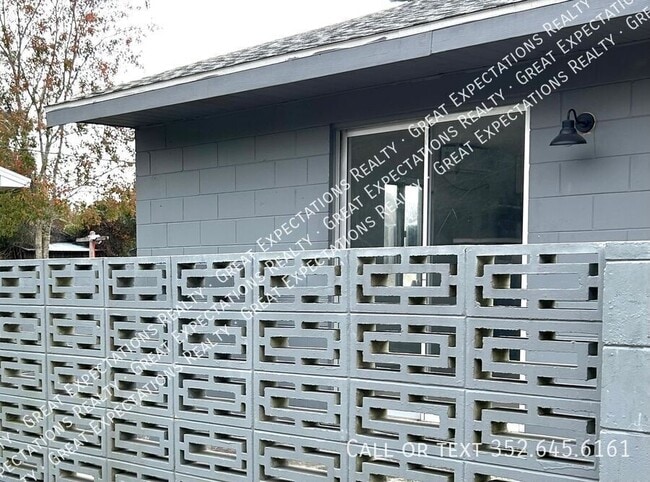 Foto del edificio - 5854 SE Drew Rd