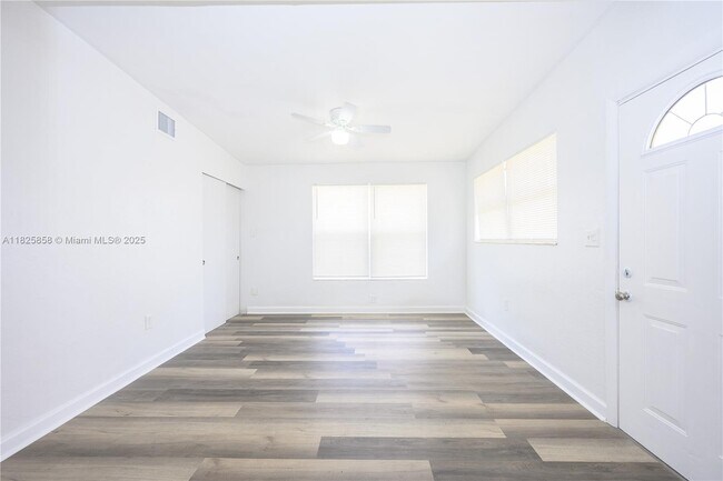 Foto del edificio - 290 NW 29th Ave