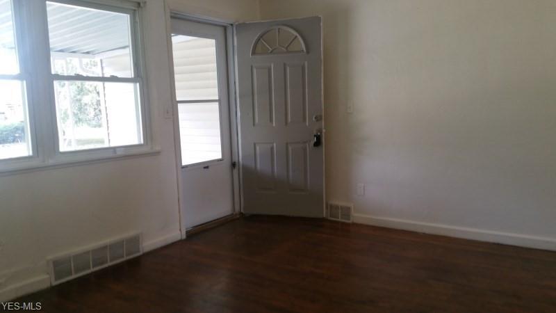 Primary Photo - 1637 Ogden Ave NW