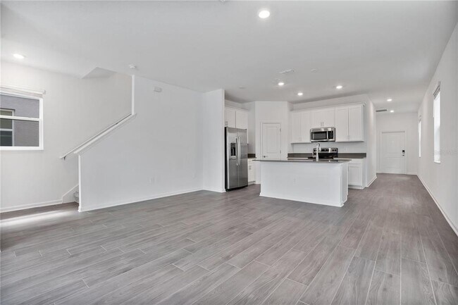 Building Photo - 16471 Parable Wy