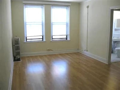 Building Photo - 3335 W Diversey Ave