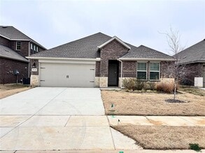 Building Photo - 9713 Tinsley St