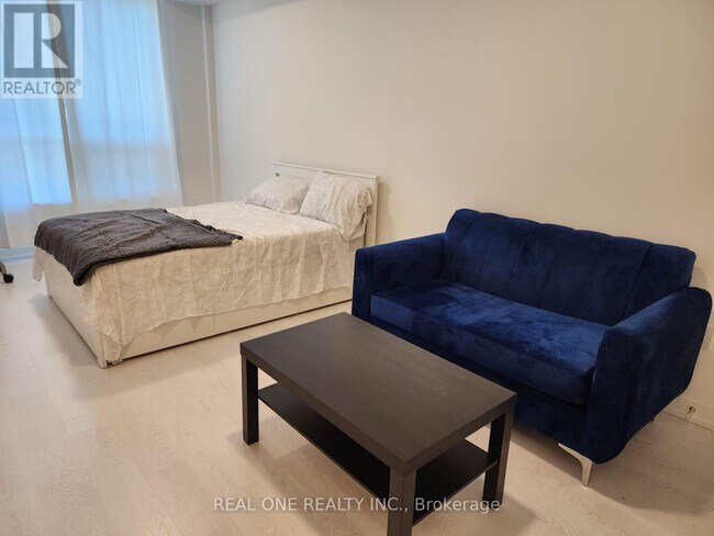 Photo du bâtiment - 415 Main St W