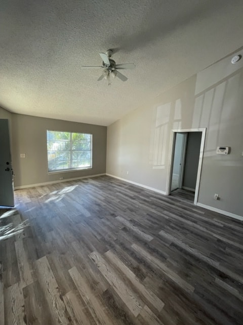 Building Photo - 3651 N Goldenrod Rd