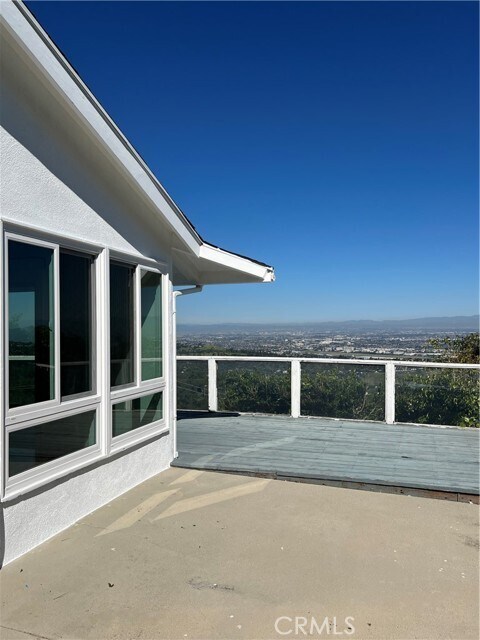 Foto del edificio - 1 Martingale Dr