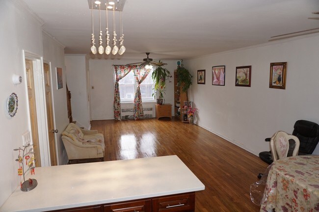 Foto del edificio - 315 101st St