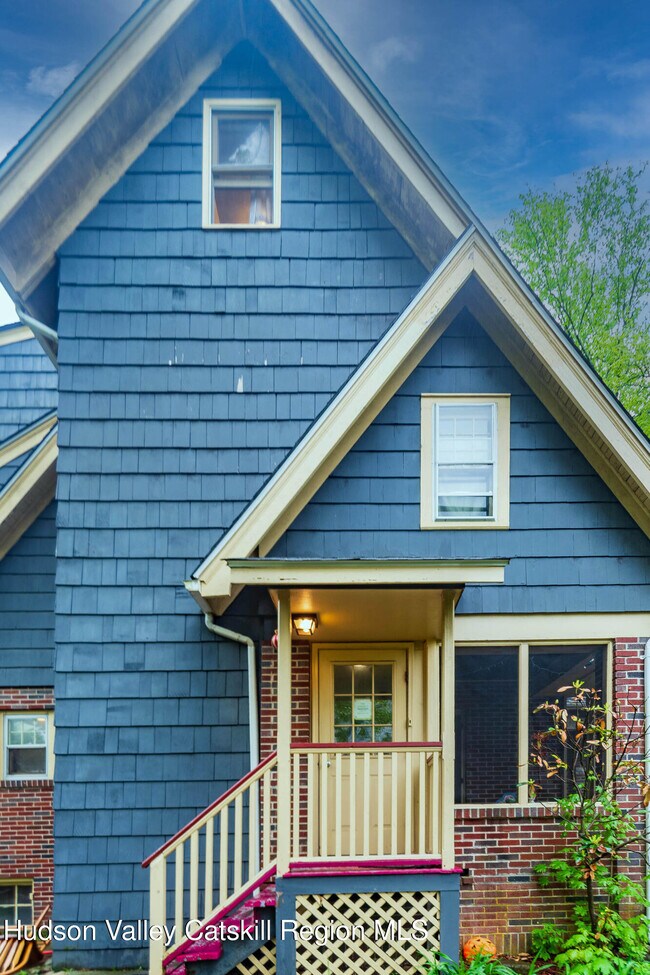 Building Photo - 38 Plattekill Ave