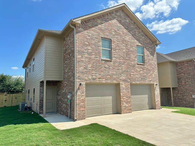 Foto del edificio - 3 Bedroom 2.5 Bathroom Townhomes at Villa ...