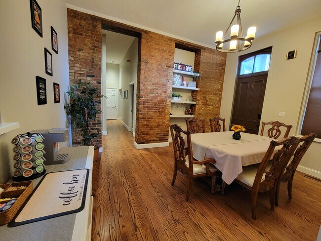 Foto del edificio - 1808 Lafayette Ave