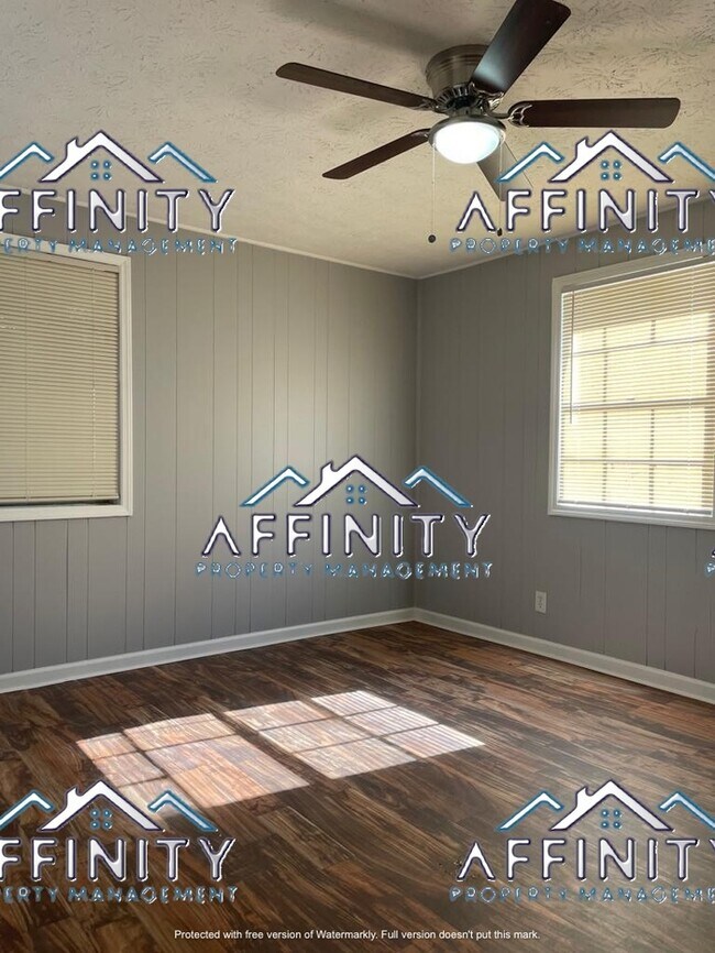 Foto del edificio - 1289 Rocky Creek Rd