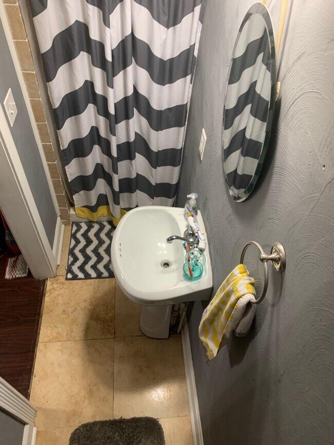 small bathroom in the master bedroom - 159 Burrage Road