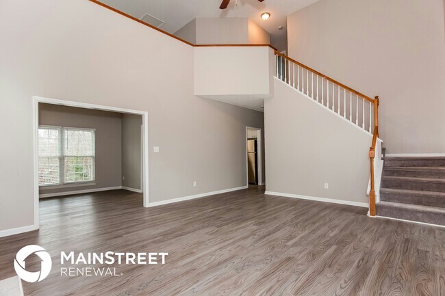 Foto del edificio - 2225 Katherine Kiker Rd