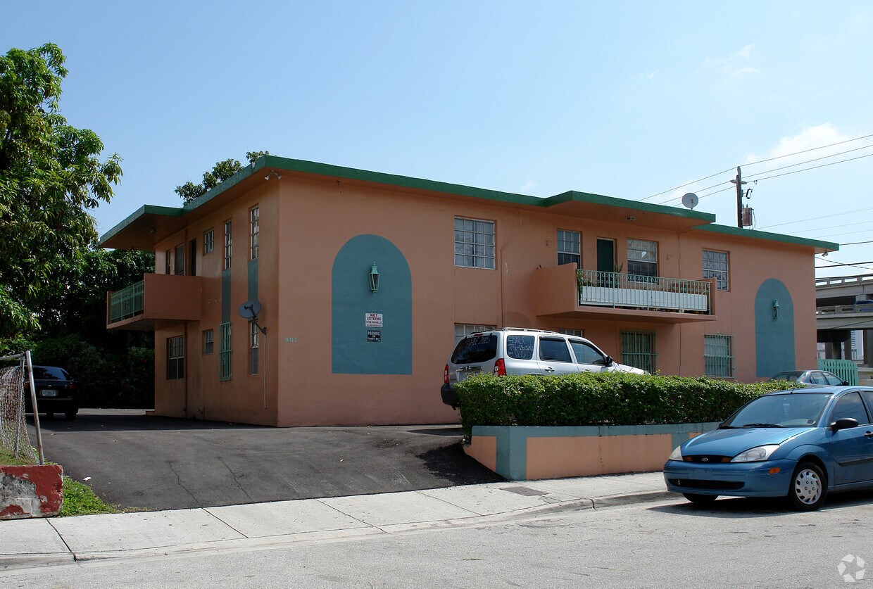 Foto del edificio - 401 SW 6th St