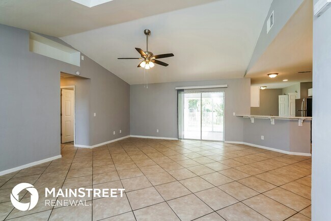 Foto del edificio - 525 SW 23rd Terrace