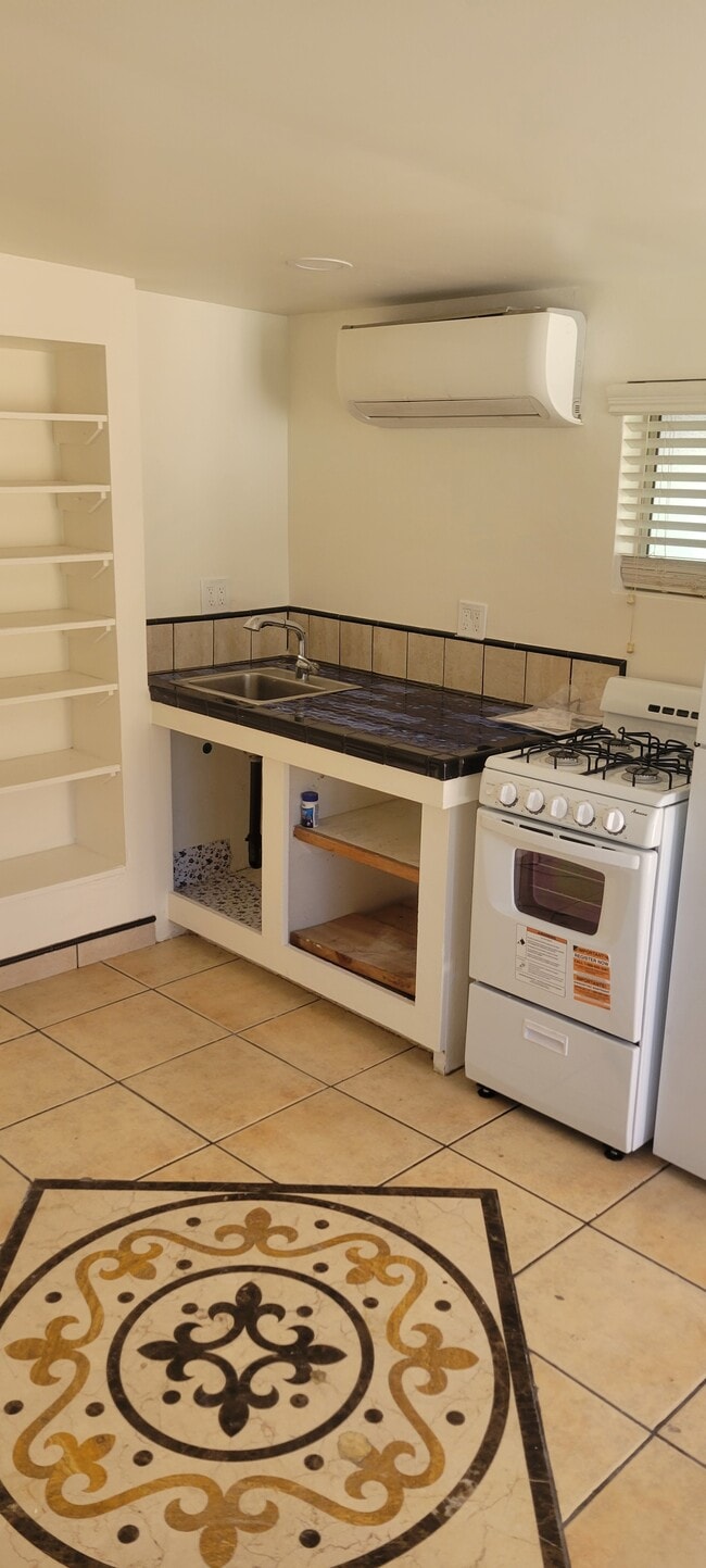 Foto del edificio - 1430 Peach Ave