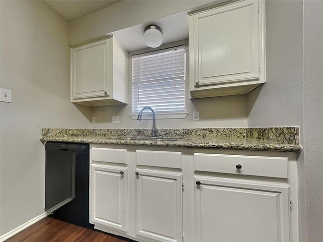 Foto del edificio - 11119 Daybreak Ln