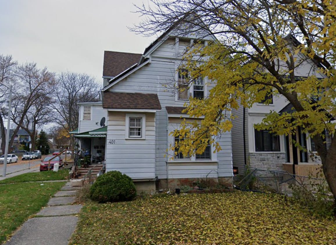 Building Photo - 491 Church St