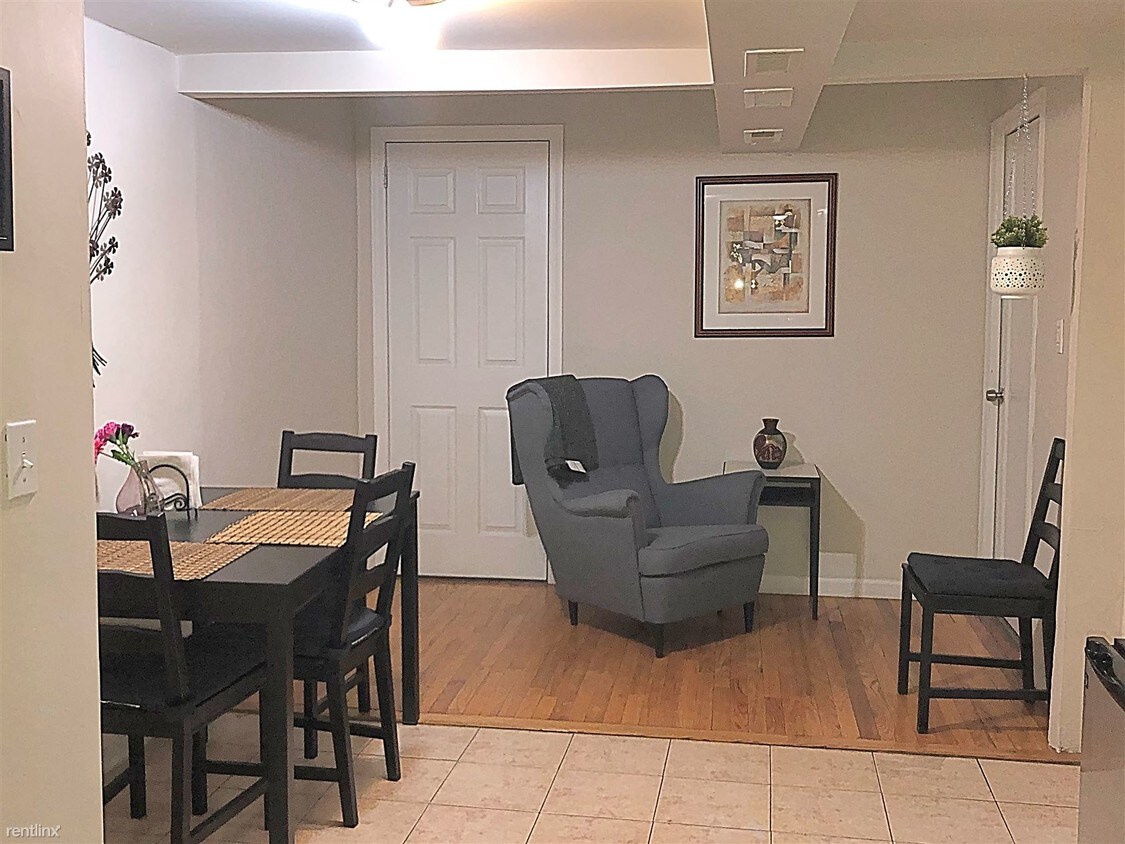 Building Photo - 8440 62nd Dr