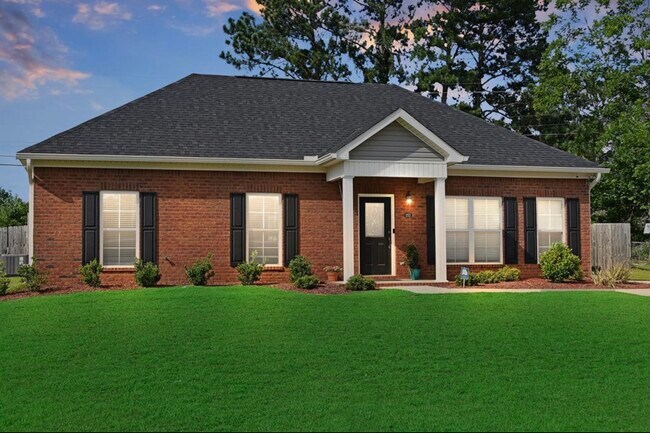 Building Photo - 152 Mikado Dr