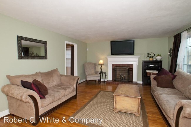 Foto del edificio - 3 br, 1.5 bath House - 122 Haynes Road