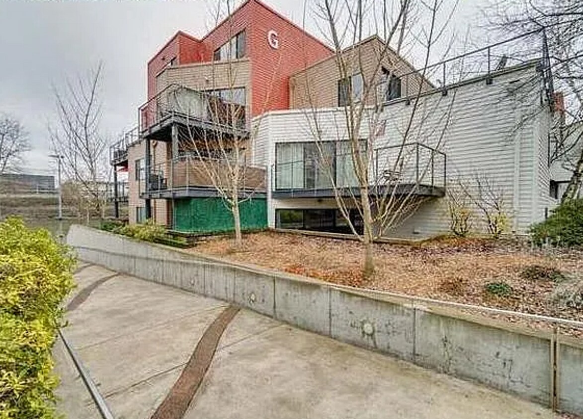 Primary Photo - Condo: $1695 Rent - 1 bed/1 bath