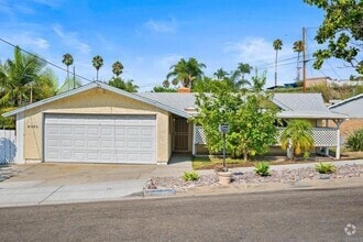 Building Photo - 2460 Sarbonne Dr