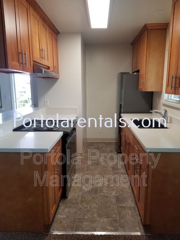 1475 45th Ave Unit 4, Capitola, CA 95010 Condo for Rent in Capitola