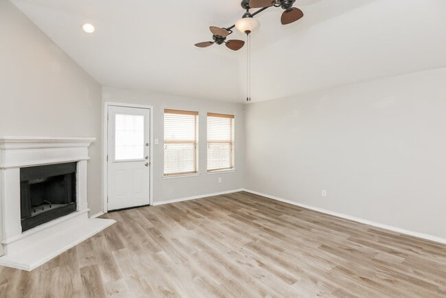 Foto del edificio - 1842 Reynolds St