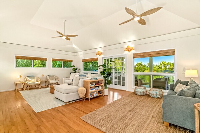 Foto del edificio - 4128 Rooke Pl