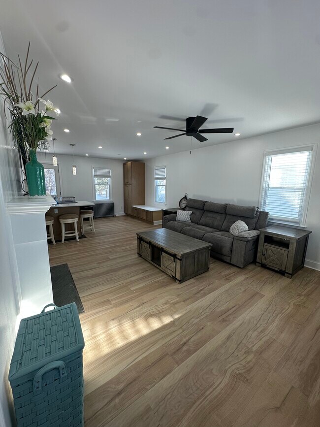 Sala de estar - 17 John David Ln