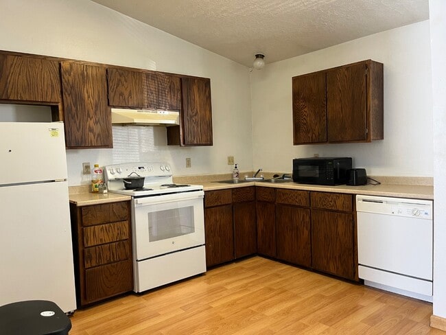 Building Photo - 1809 Garnet St