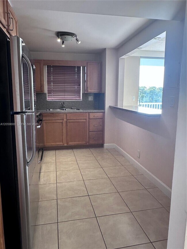 Foto del edificio - 137 Golden Isles Dr