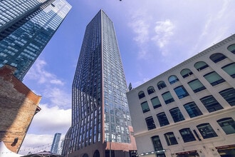 Building Photo - 99 John St