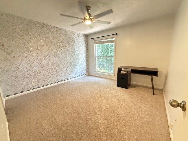 Foto del edificio - 3140 Seven Pines Ct