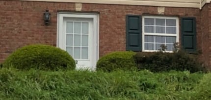 Building Photo - 412 Silvis Way