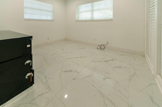Foto del edificio - 2011 N 43rd Ave