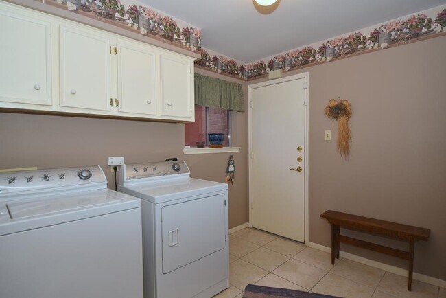 Foto del edificio - 15931 Heron Gate Dr