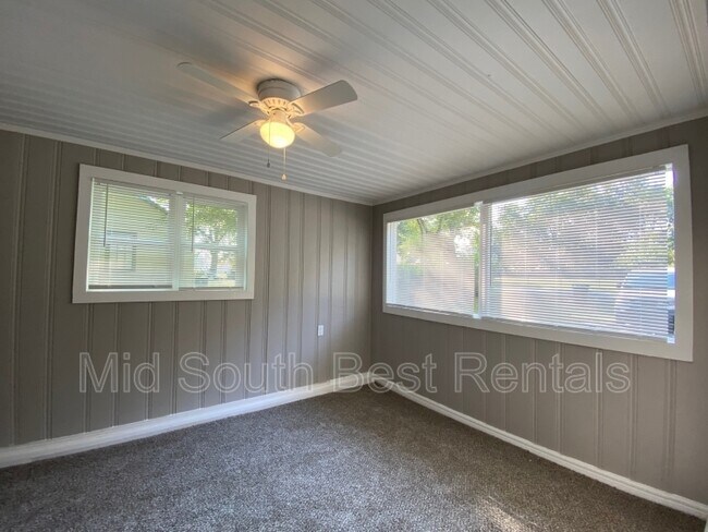 Building Photo - 1106 Marlin Rd