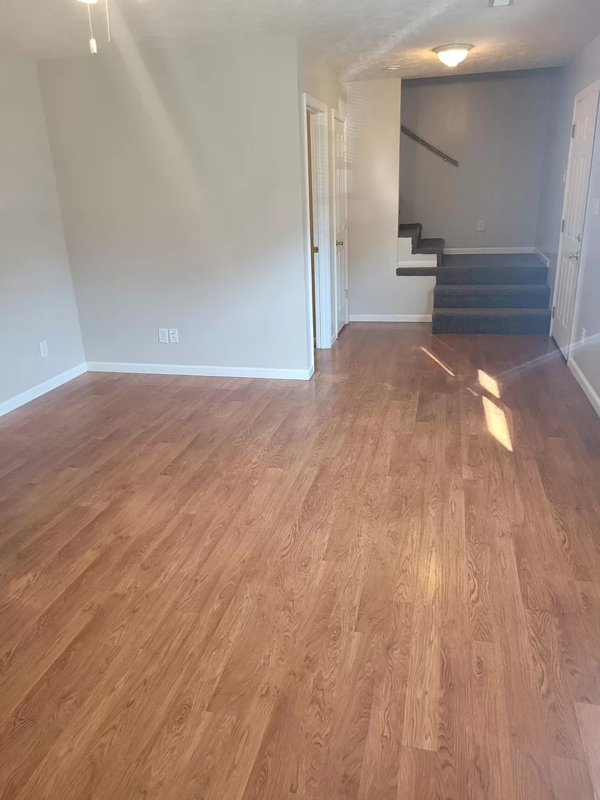 Building Photo - 310 N Ferne Clyffe Rd